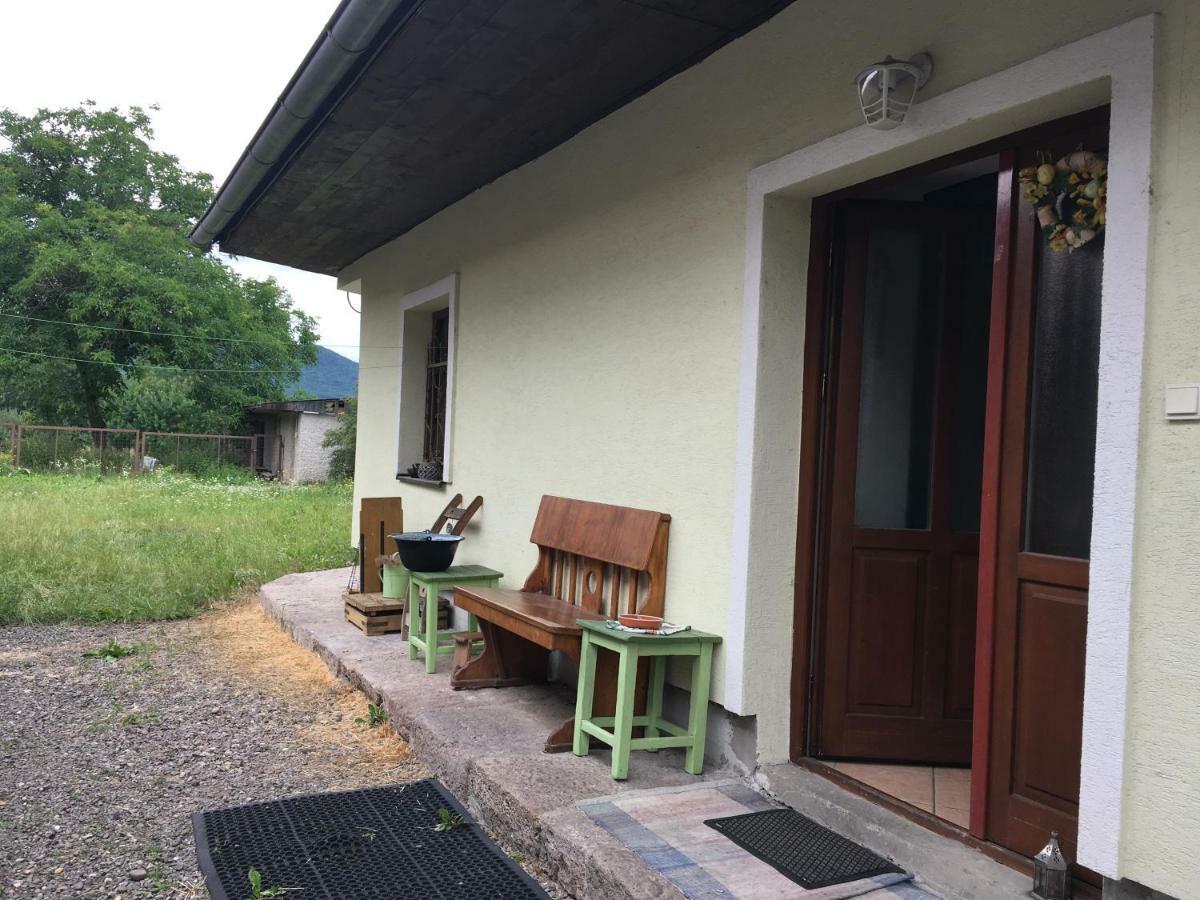 Chalupa V Hliniku Hlinik nad Hronom Exterior foto